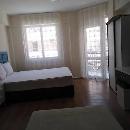 Didim Karaca Bed and Breakfast *